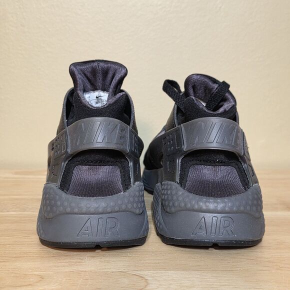 Nike Air Huarache Black Iridescent Logo FD0656-001 Men\'s Size 7 Women\'s 8.5 main image 7